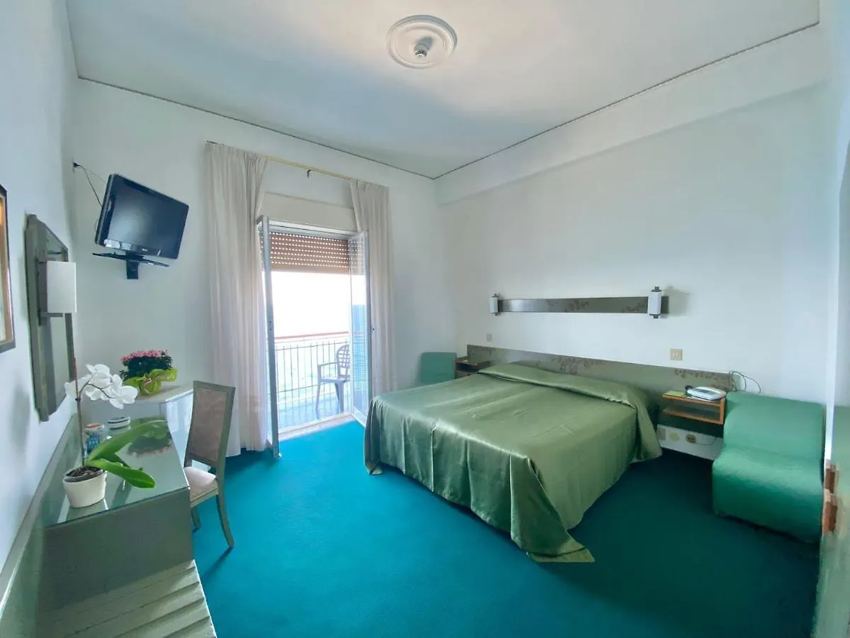 Hotel Kennedy SantʼAlessio Siculo