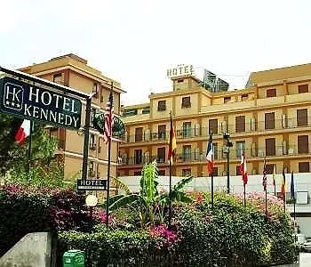 Hotel Kennedy SantʼAlessio Siculo 3*,