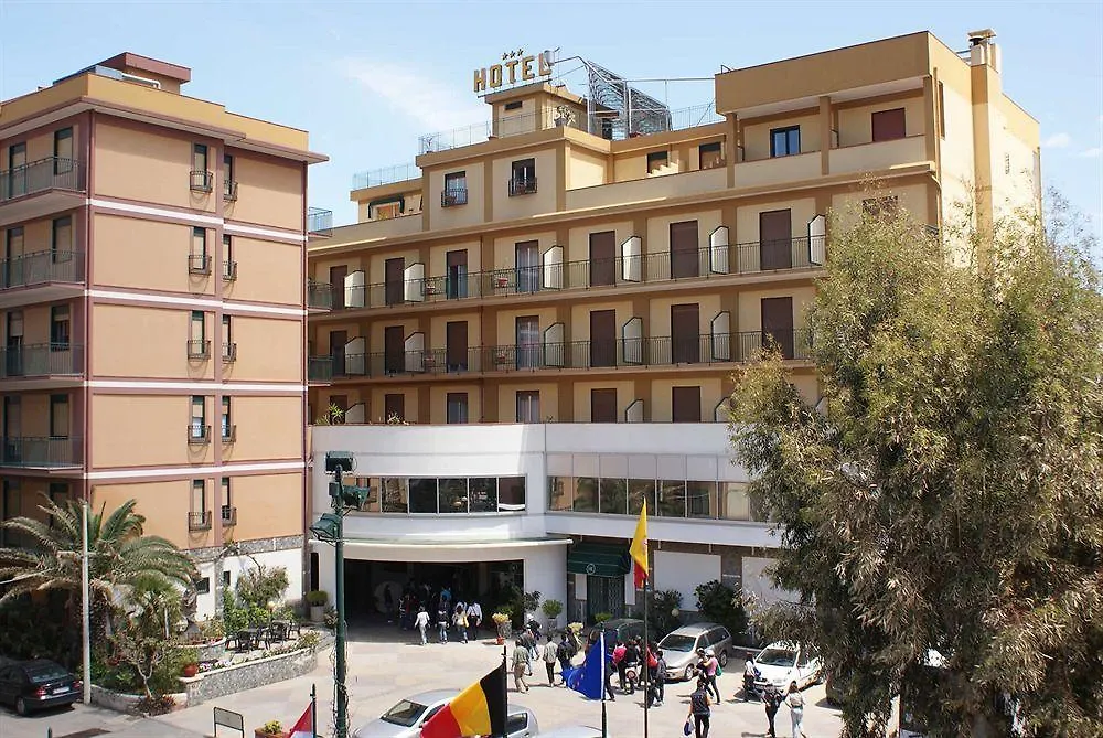 Hotel Kennedy SantʼAlessio Siculo