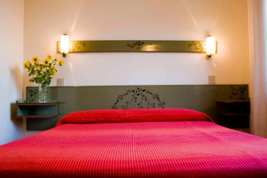 Hotel Kennedy SantʼAlessio Siculo 3*,