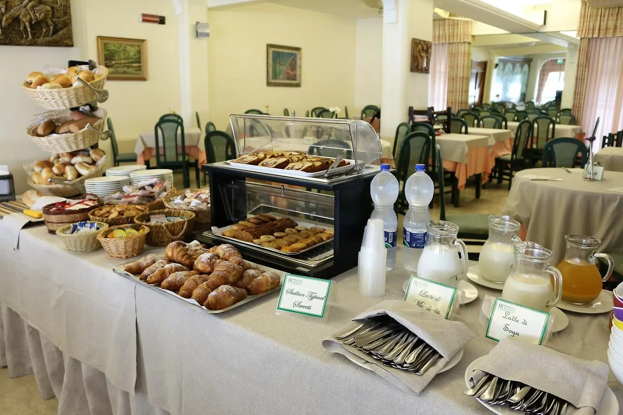 Hotel Kennedy SantʼAlessio Siculo