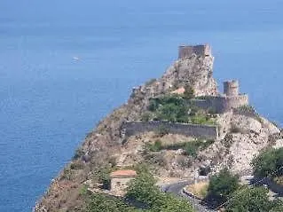 Hotel Kennedy SantʼAlessio Siculo 3*,